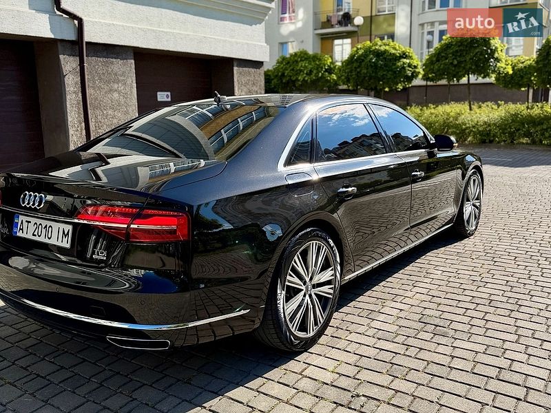 Седан Audi A8 2014 в Ивано-Франковске