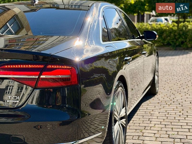Седан Audi A8 2014 в Ивано-Франковске