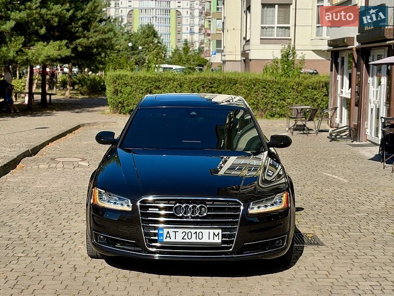 Седан Audi A8 2014 в Ивано-Франковске