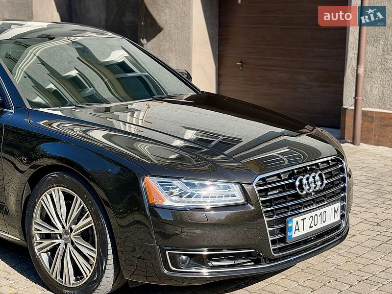 Седан Audi A8 2014 в Ивано-Франковске