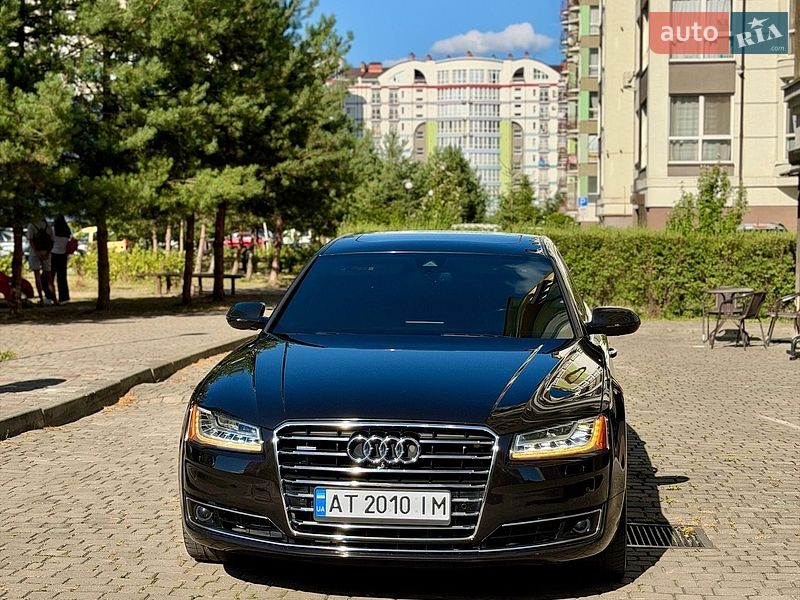 Седан Audi A8 2014 в Ивано-Франковске