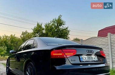 Audi A8  2012