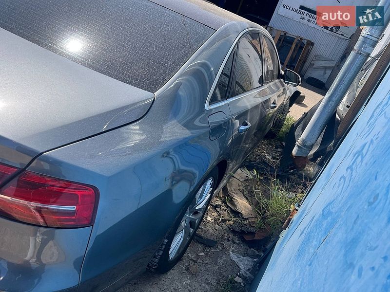 Седан Audi A8 2017 в Киеве