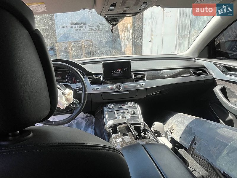 Седан Audi A8 2017 в Киеве