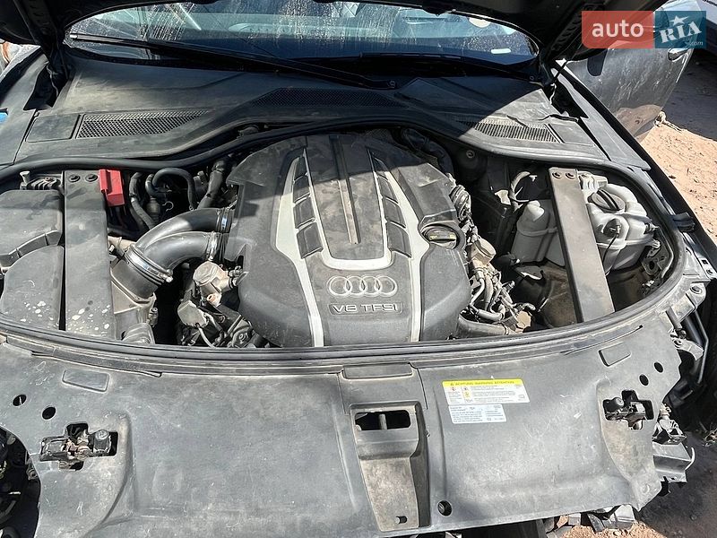 Седан Audi A8 2017 в Киеве