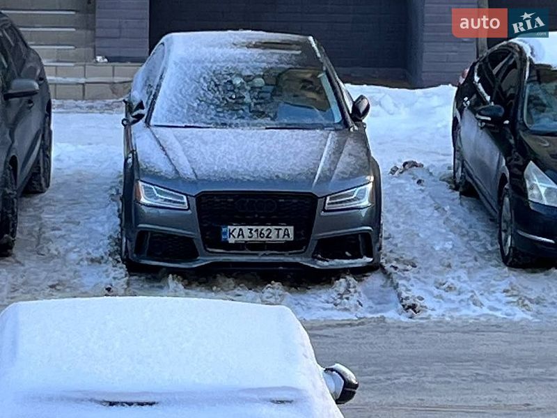Седан Audi A8 2017 в Киеве
