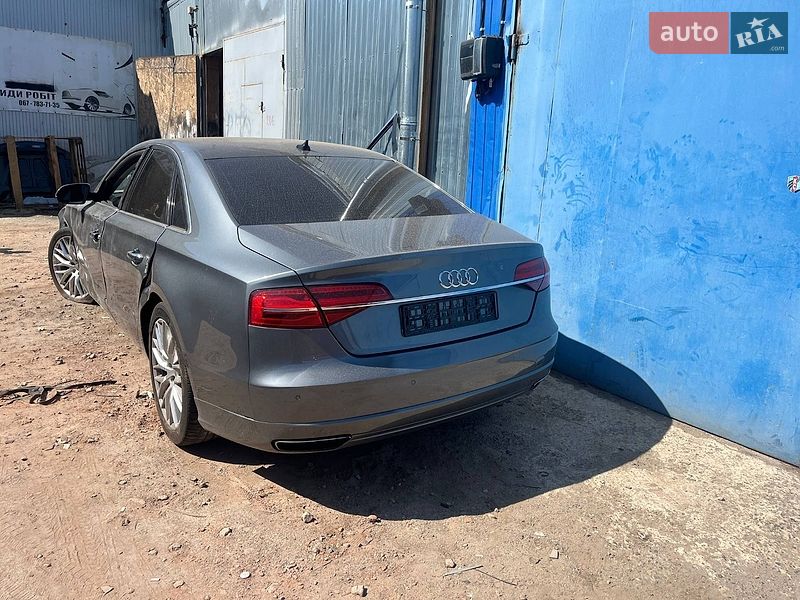 Седан Audi A8 2017 в Киеве