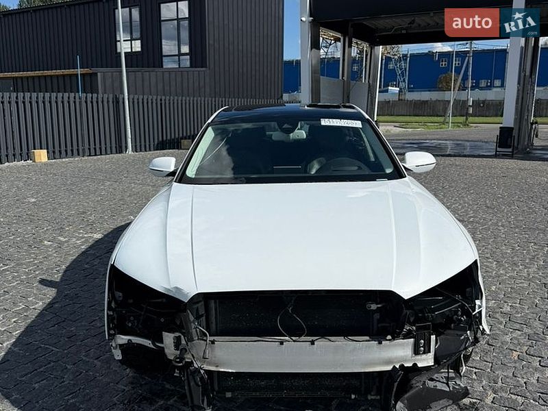 Седан Audi A8 2017 в Киеве
