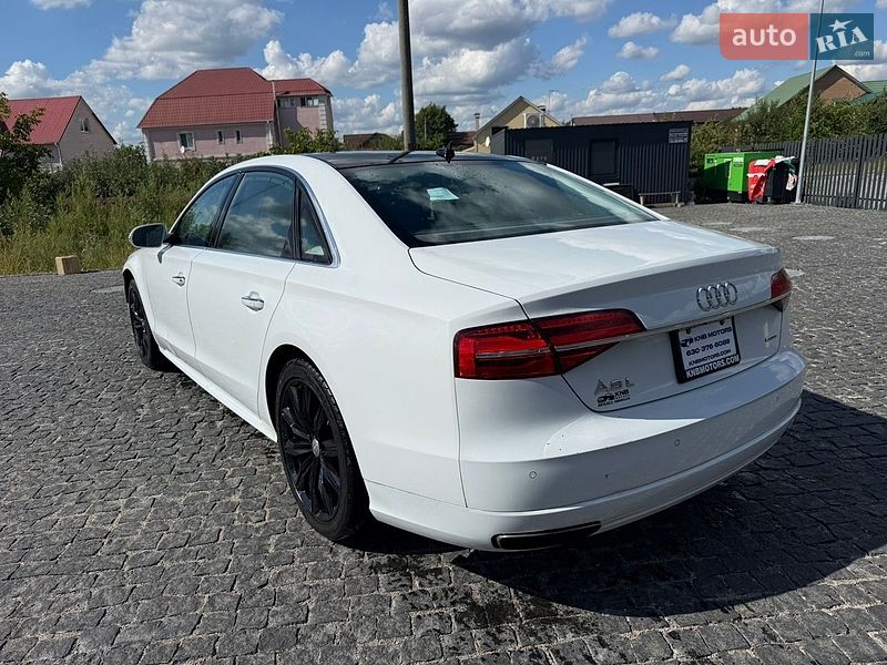 Седан Audi A8 2017 в Киеве