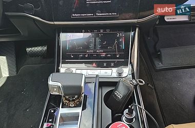 Седан Audi A8 2021 в Києві