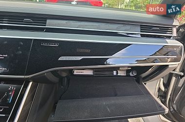 Седан Audi A8 2021 в Києві