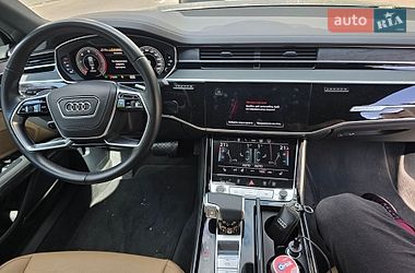 Седан Audi A8 2021 в Києві