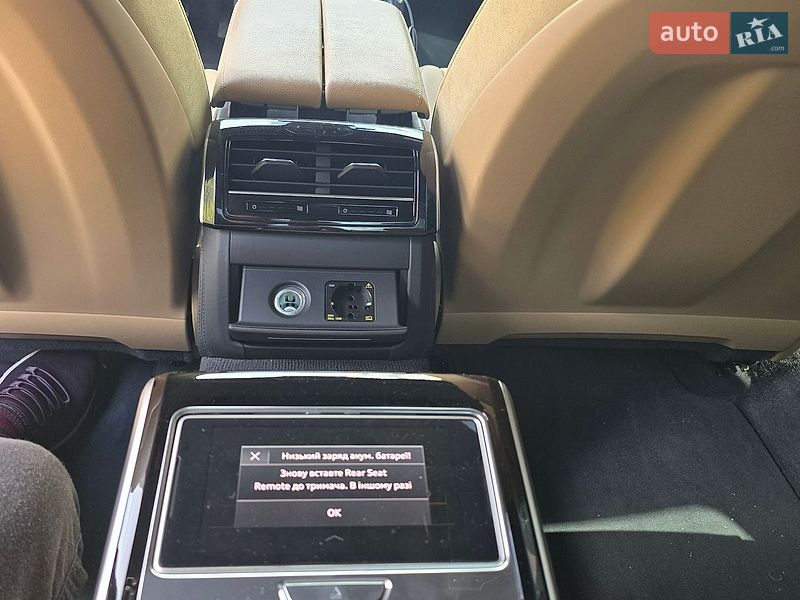 Седан Audi A8 2021 в Києві