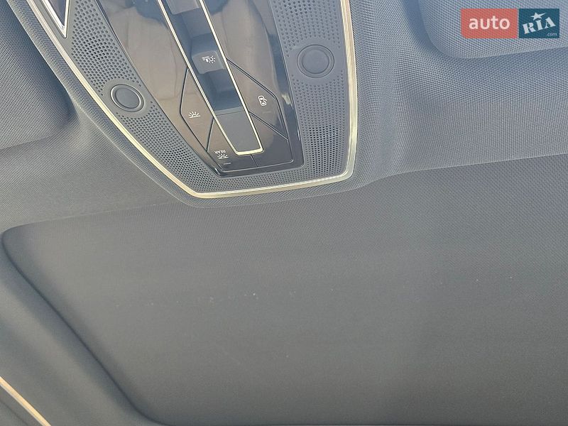 Седан Audi A8 2021 в Києві