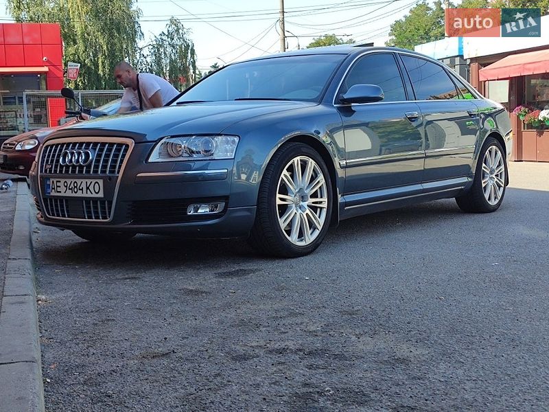 Audi A8 2004