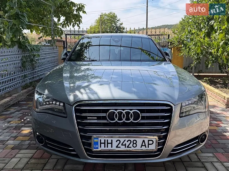 Audi A8