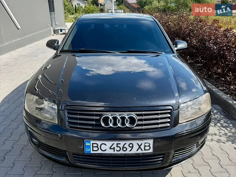 Audi A8 2004