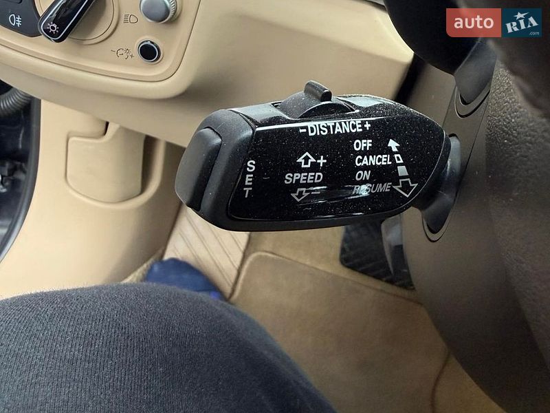 Седан Audi A8 2016 в Дубно