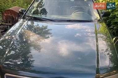 Audi A8  2002