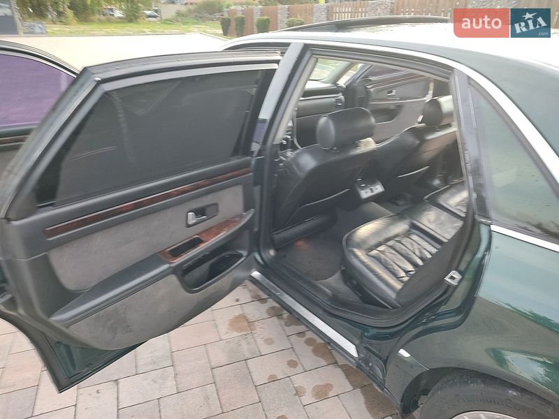 Седан Audi A8 2000 в Ивано-Франковске