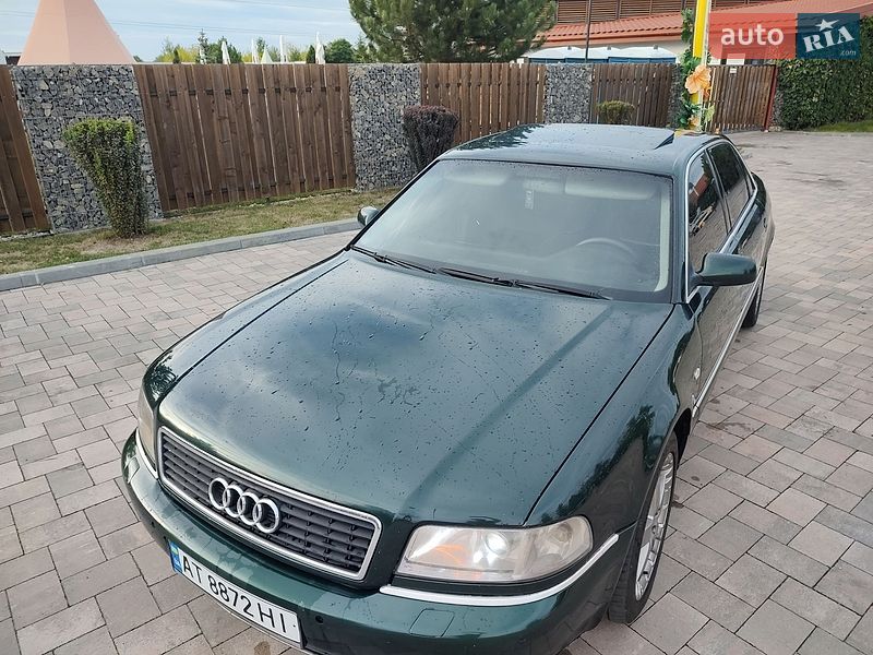 Седан Audi A8 2000 в Ивано-Франковске