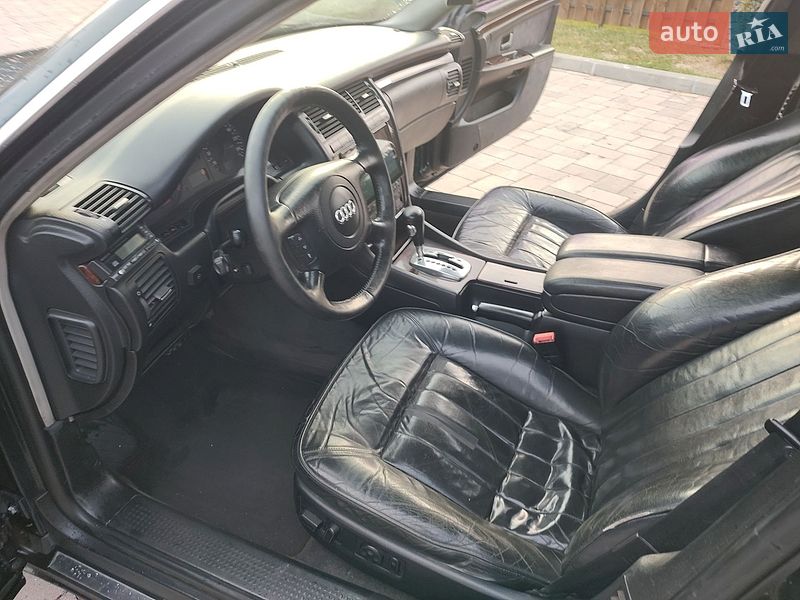 Седан Audi A8 2000 в Ивано-Франковске
