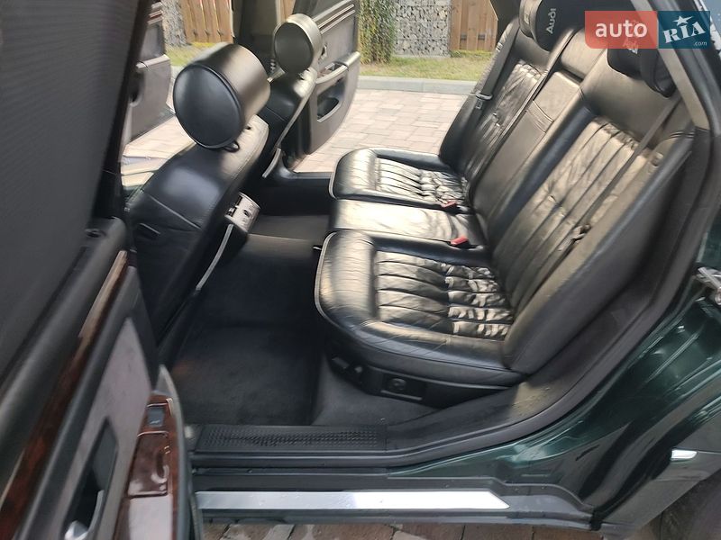 Седан Audi A8 2000 в Ивано-Франковске