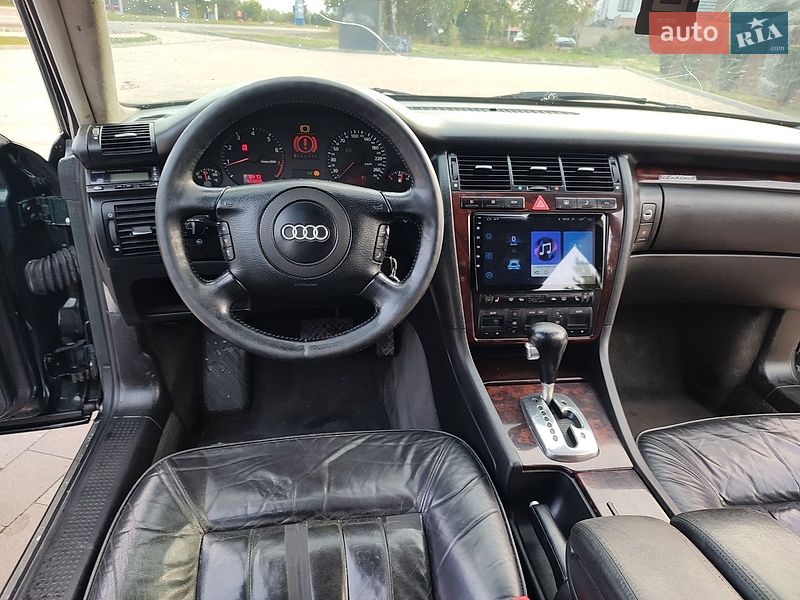 Седан Audi A8 2000 в Ивано-Франковске