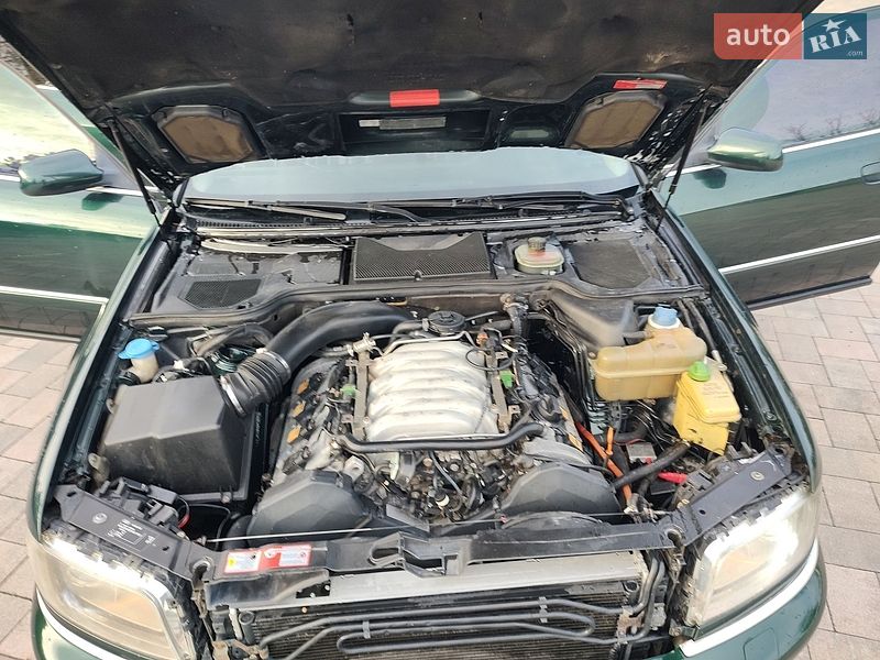 Седан Audi A8 2000 в Ивано-Франковске