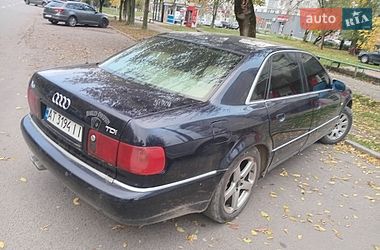Audi A8  1999