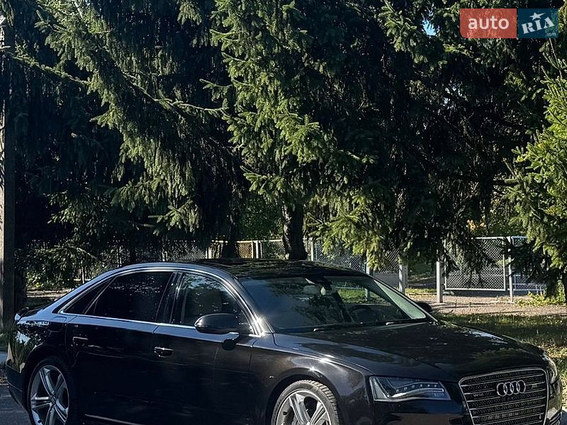 Седан Audi A8 2012 в Киеве