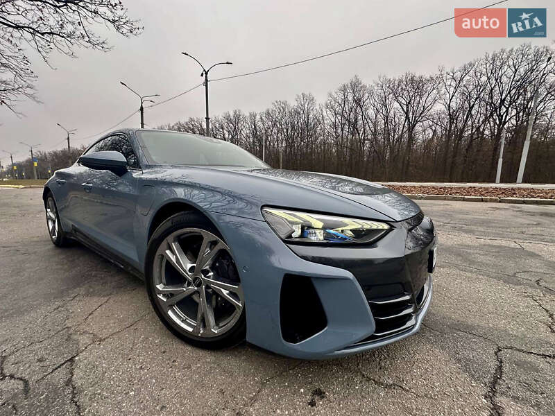 Audi e-tron GT