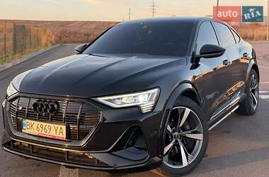 Audi e-tron S Sportback  2022