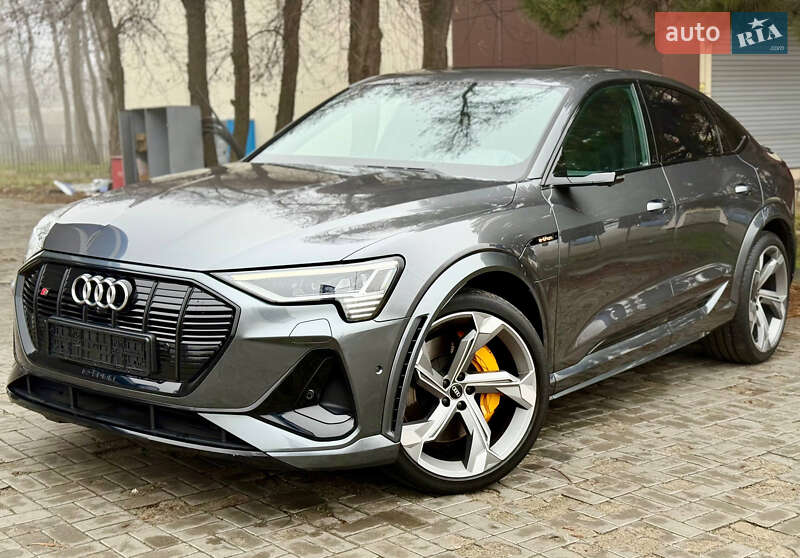 Audi e-tron S Sportback