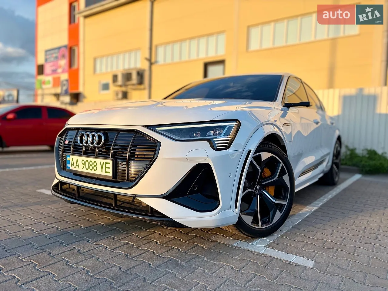 2020 Audi e-tron S Sportback - мініатюра 2
