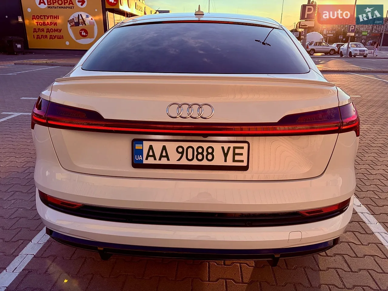 2020 Audi e-tron S Sportback - мініатюра 4