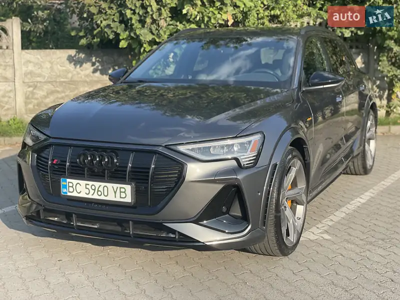 Audi e-tron S