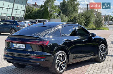 Audi e-tron Sportback  2021