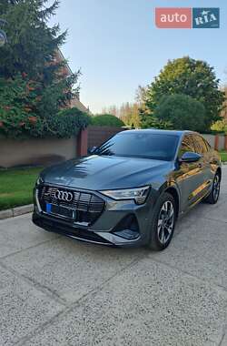 Audi e-tron Sportback  2021