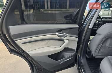 Audi e-tron Sportback  2020
