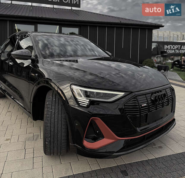 Внедорожник / Кроссовер Audi e-tron Sportback