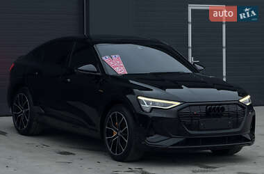 Audi e-tron Sportback  2021