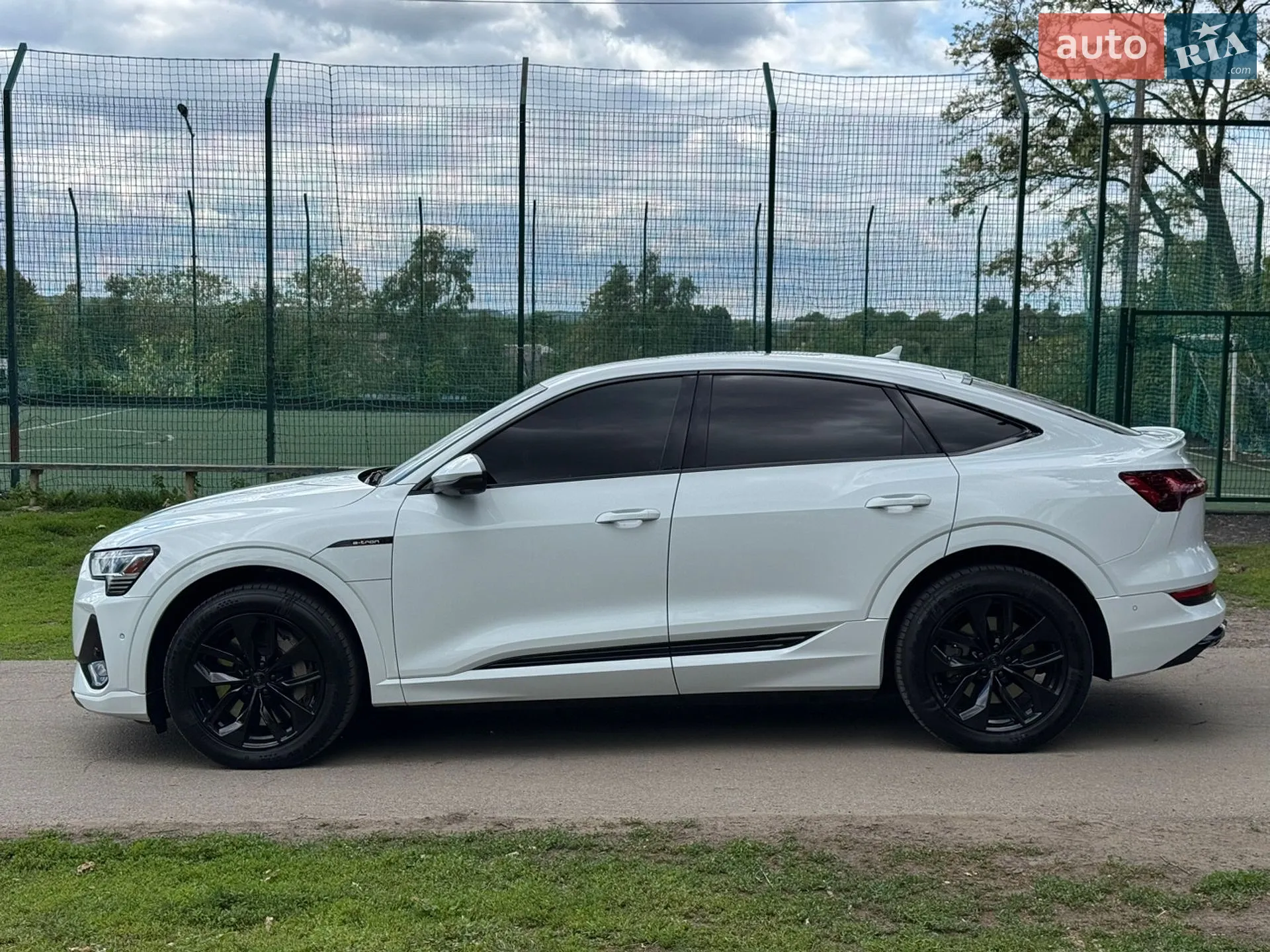 Audi e-tron Sportback 2020 VIN WA12AAGE6MB000831 фото оголошення 8 з 25