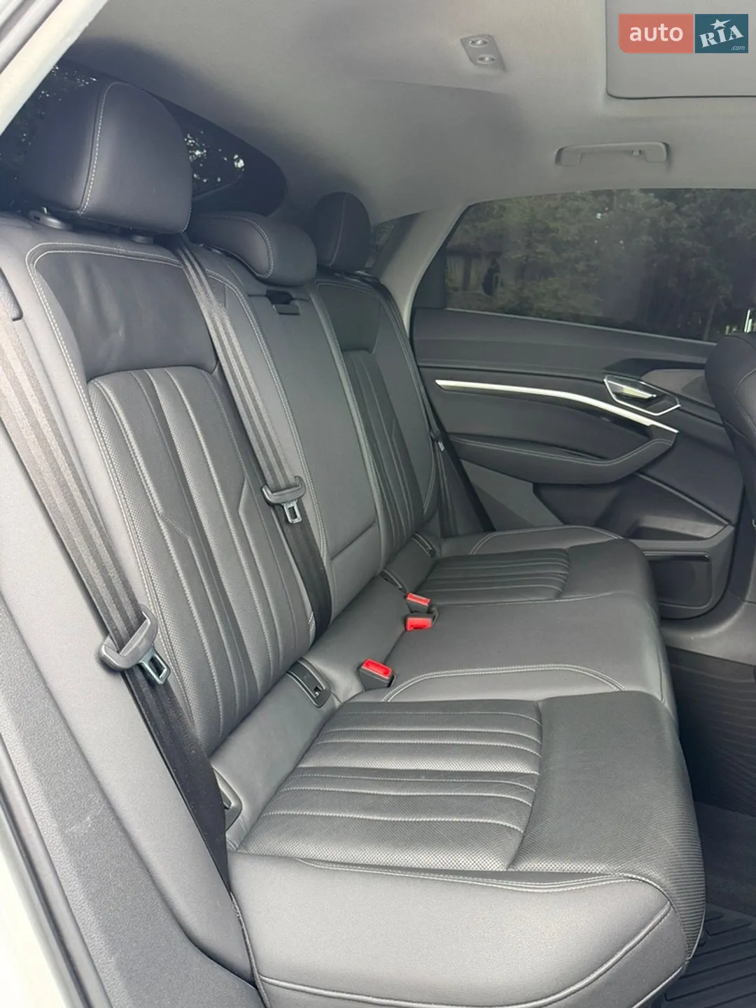 Audi e-tron Sportback 2020 VIN WA12AAGE6MB000831 фото оголошення 20 з 25