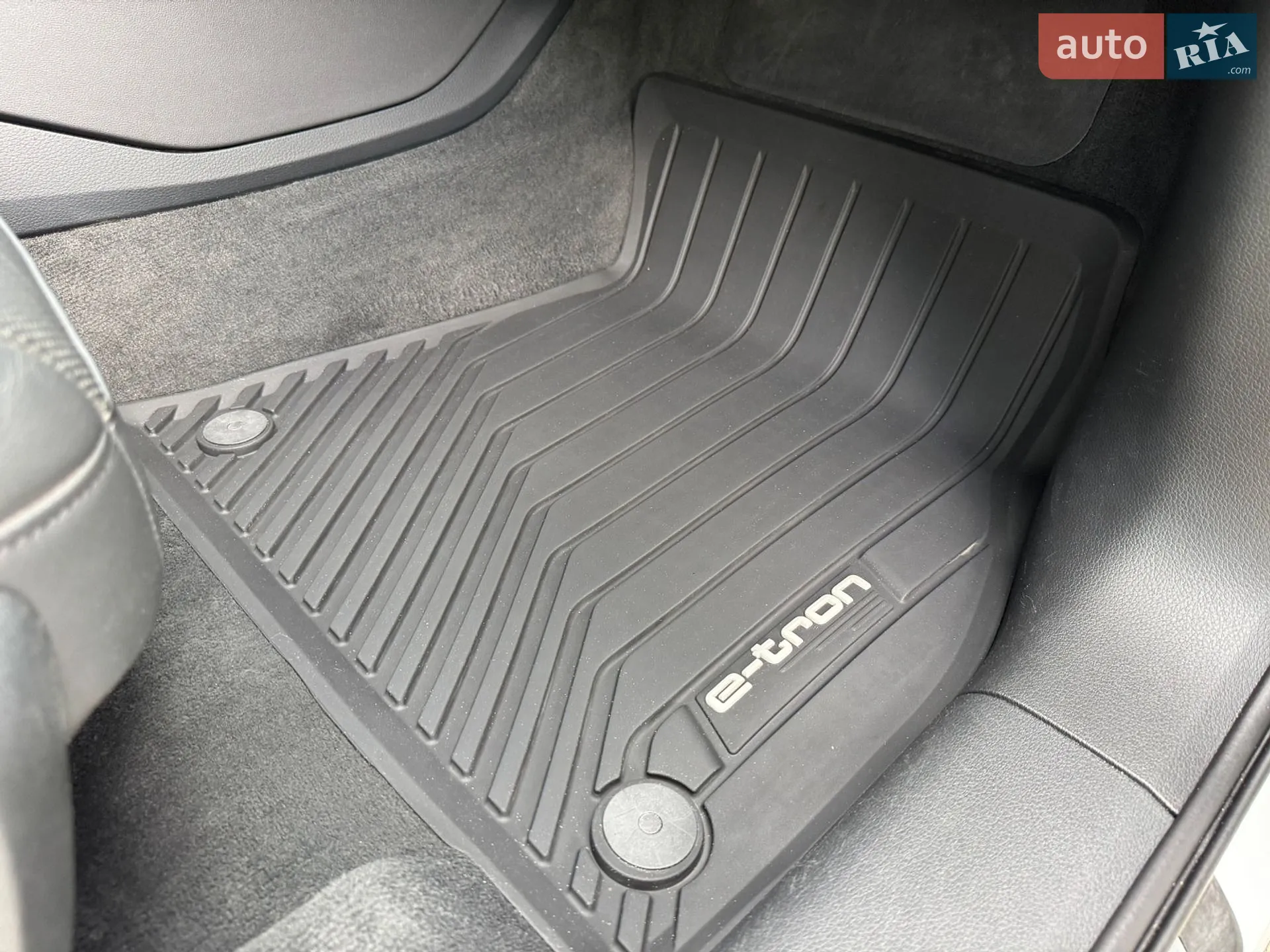 Audi e-tron Sportback 2020 VIN WA12AAGE6MB000831 фото оголошення 23 з 25
