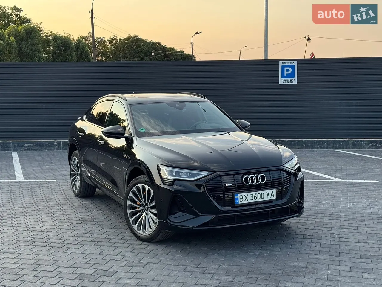 2020 Audi e-tron Sportback - мініатюра 3