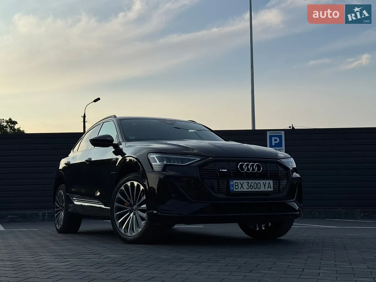 2020 Audi e-tron Sportback - мініатюра 4
