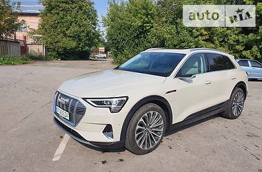 Audi e-tron  2018