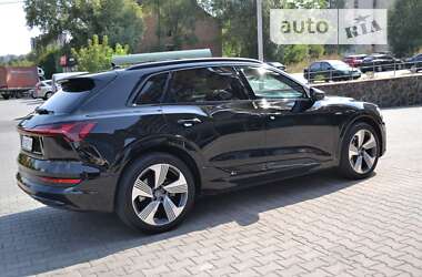 Audi e-tron  2019