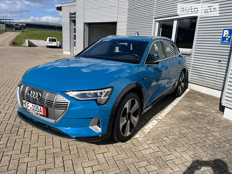 Audi e-tron